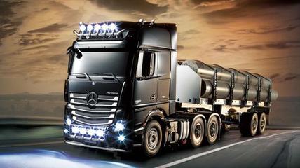 戴姆勒携手北汽福田斥资27.5亿元，在华投产梅赛德斯-奔驰Actros重卡